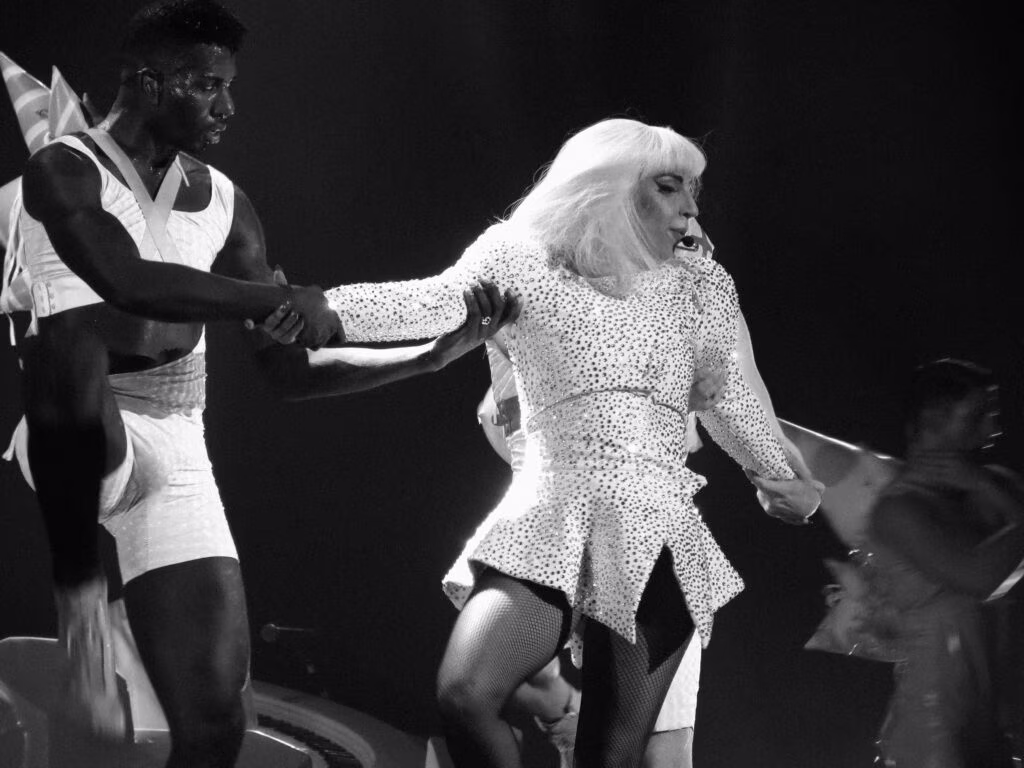 Lady Gaga ao vivo no palco